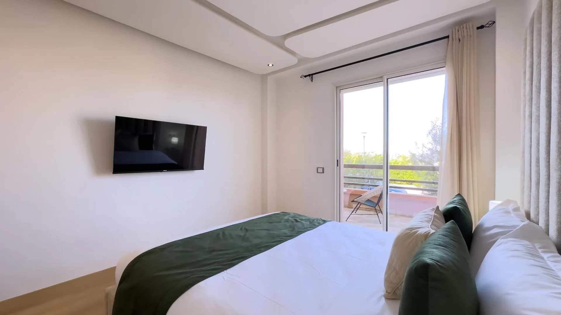 Charme Appt En Residence Riad Garden Avec Piscine Marrakesh Apartment